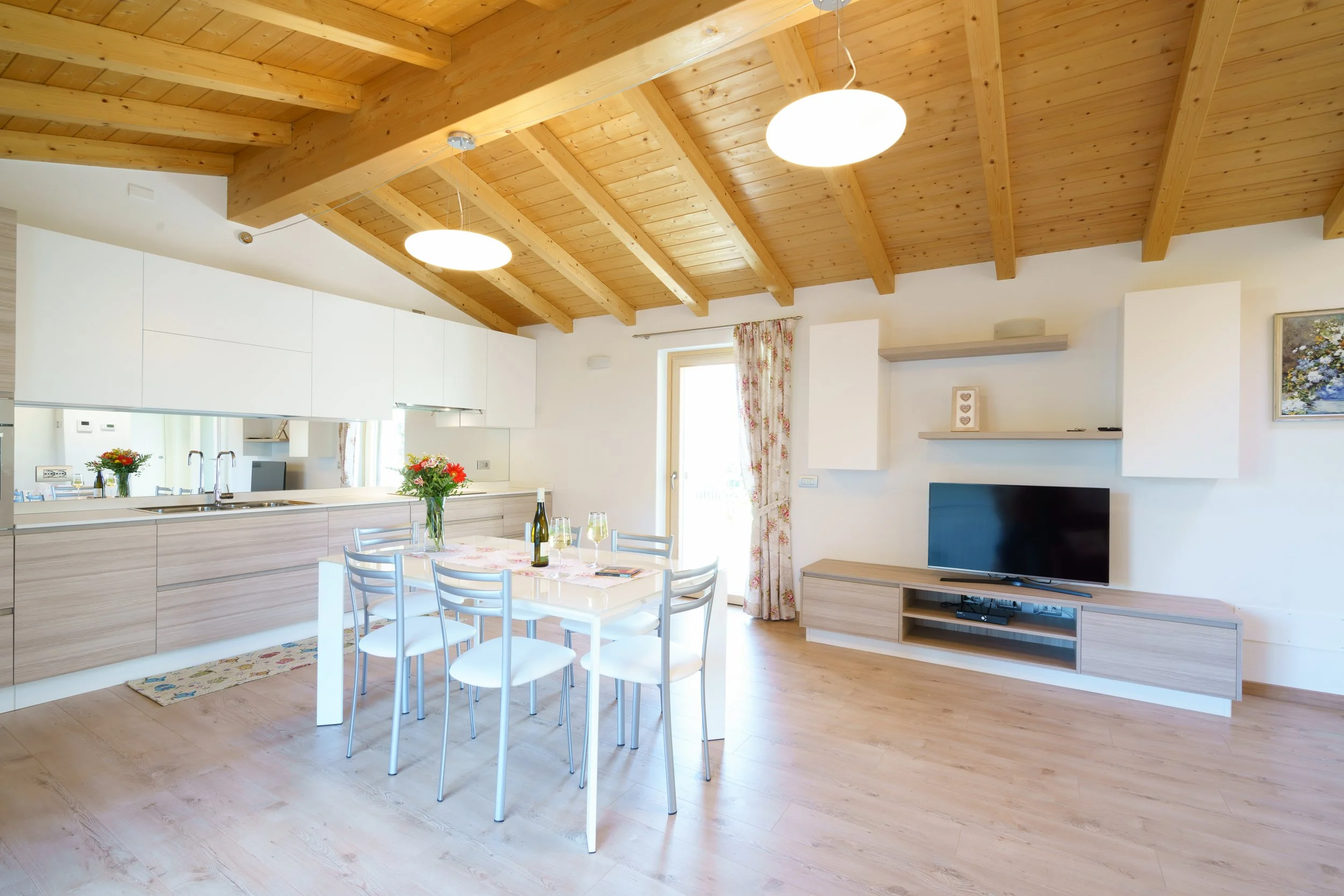 The living room of Villa Sweet Home
